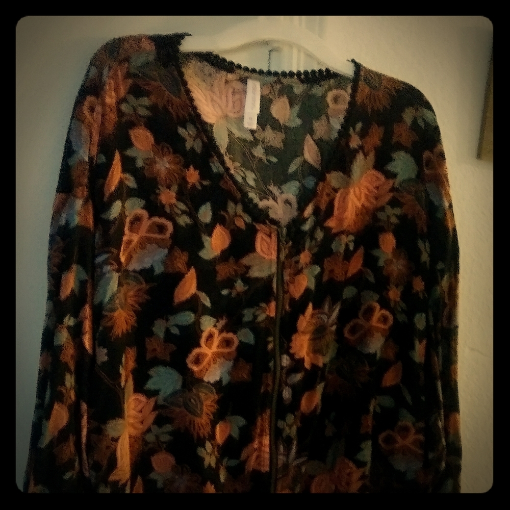 Lightweight blouse w/ zipper